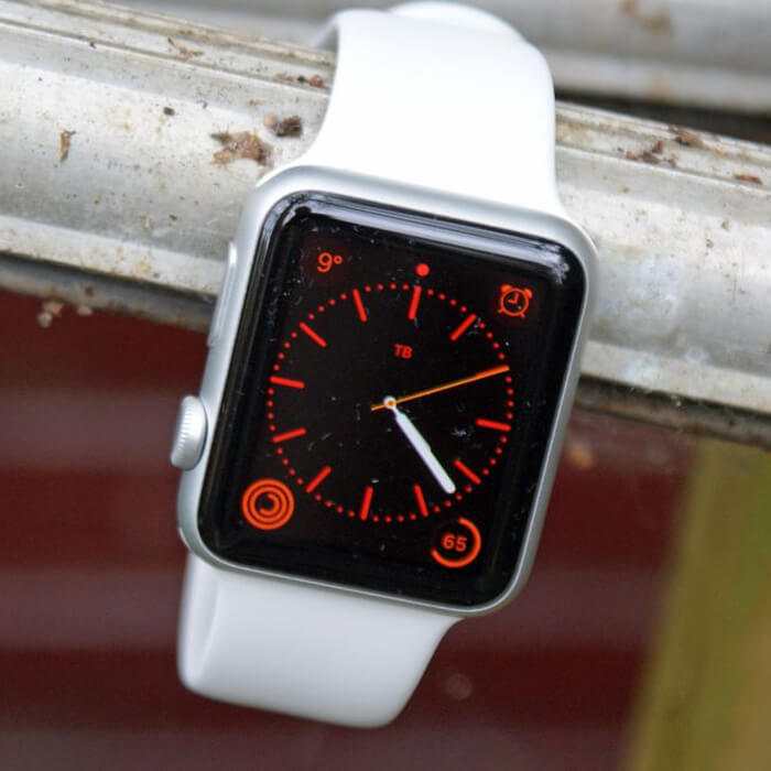 ساعت مچی هوشمند اپل واچ 6 44 میلیمتر نقره ای با بند لاستیکی سفید