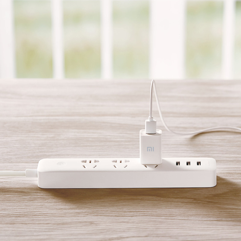 سه راهی برق هوشمند USB دار وای فای شیائومی مدل QMCXB01ZN